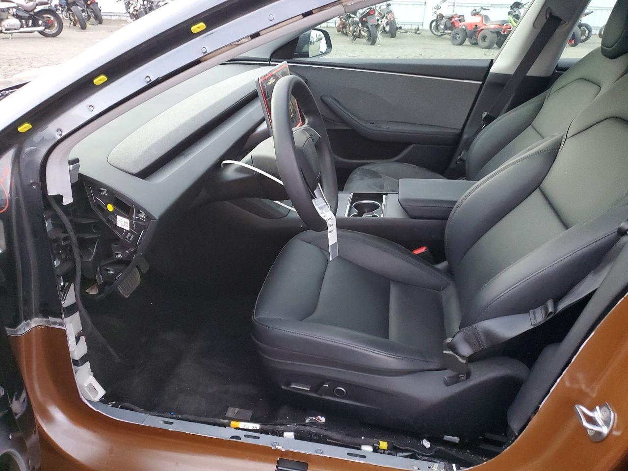 2024 Tesla Model 3 - Фото 7