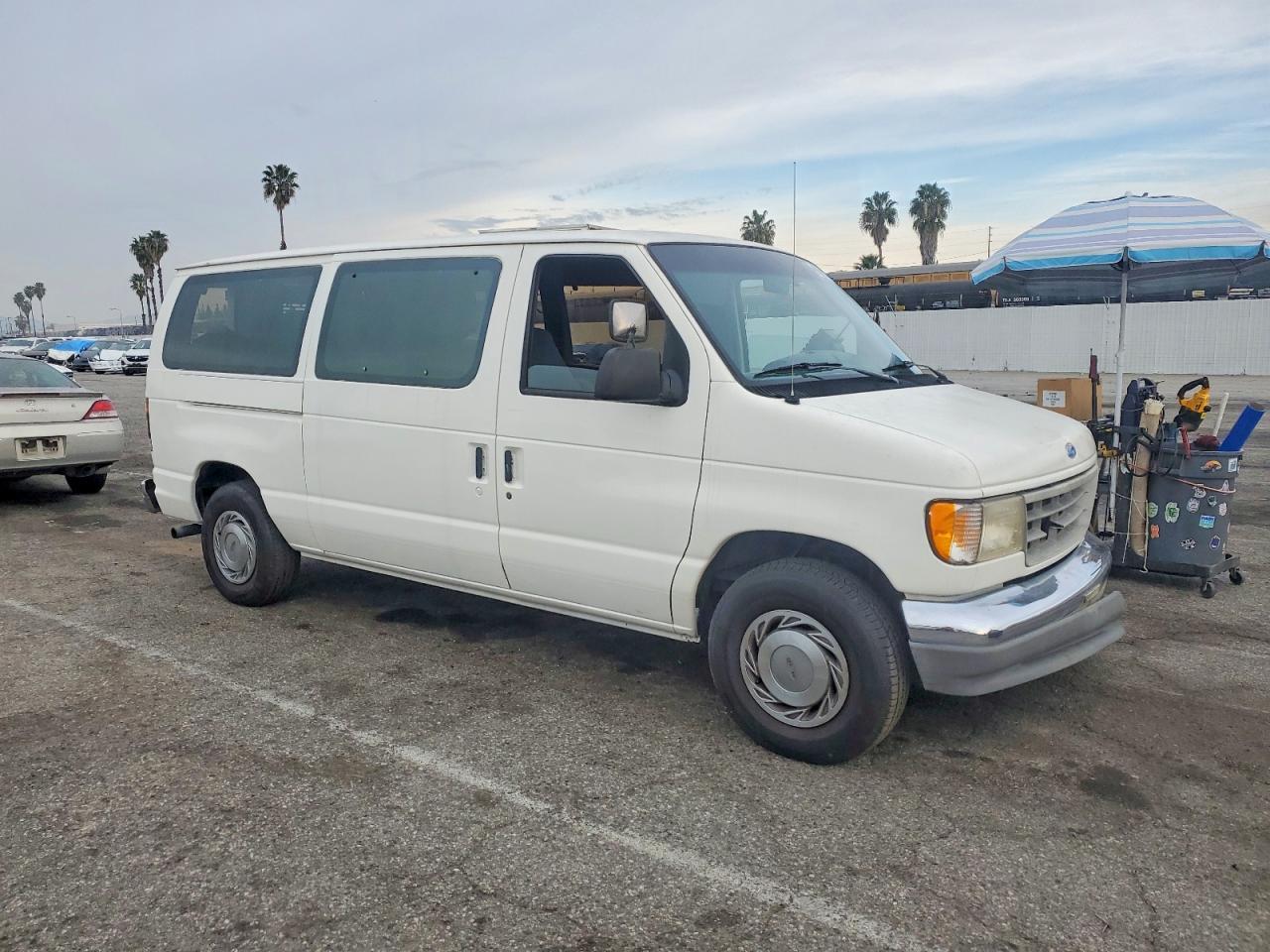 1993 Ford E150 Utility / Service Van - Image 4