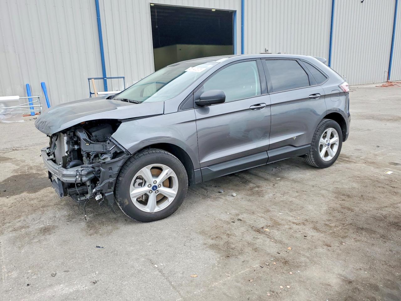 2021 Ford Edge Se