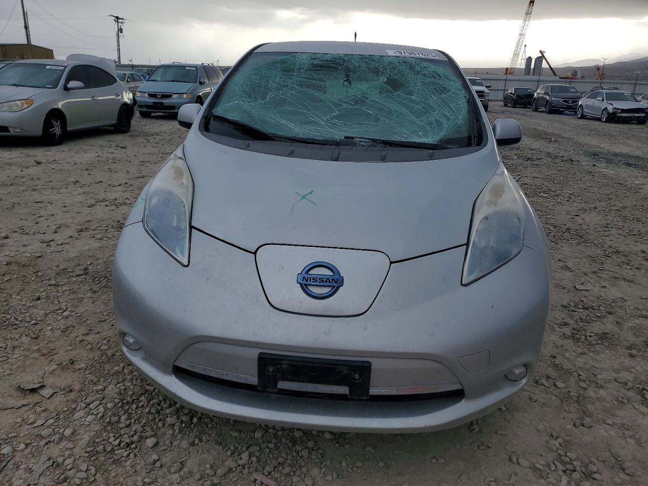 2014 Nissan Leaf S - Фото 5
