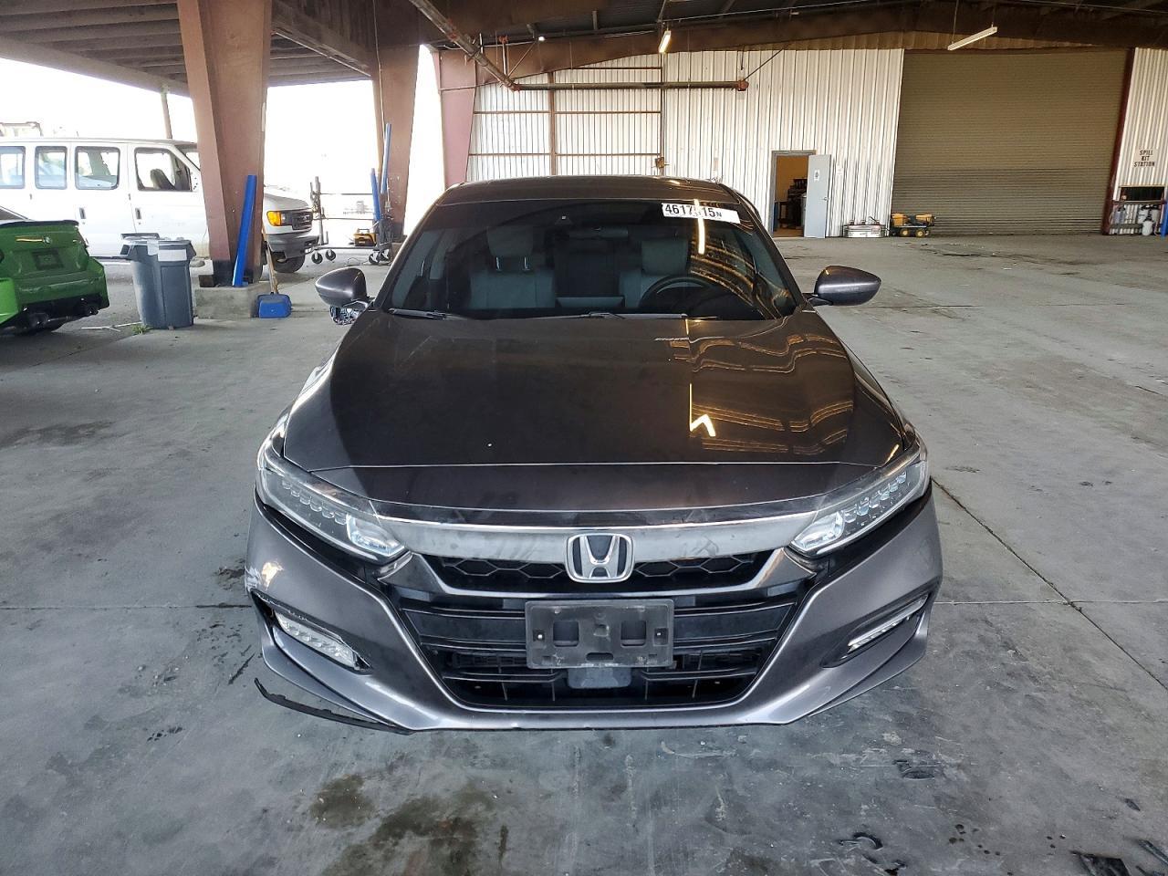 2018 Honda Accord Hybrid Ex - Image 5
