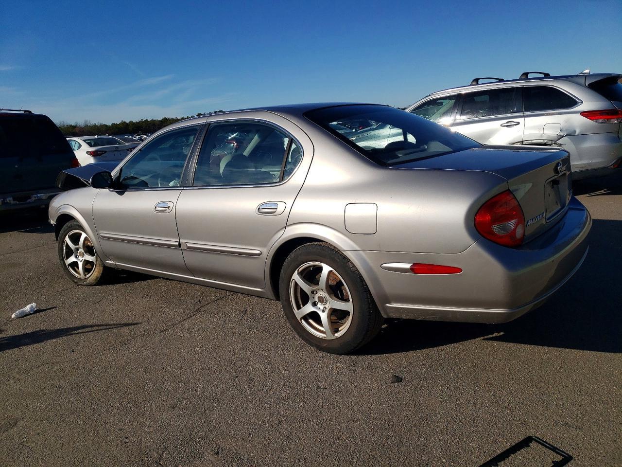 2001 Nissan Maxima Gxe - Фото 2