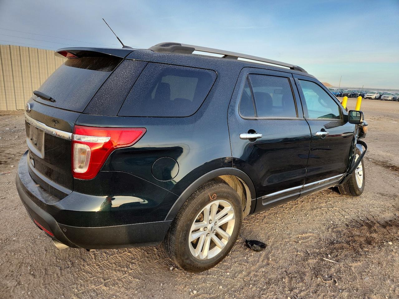 2015 Ford Explorer Xlt - Image 3