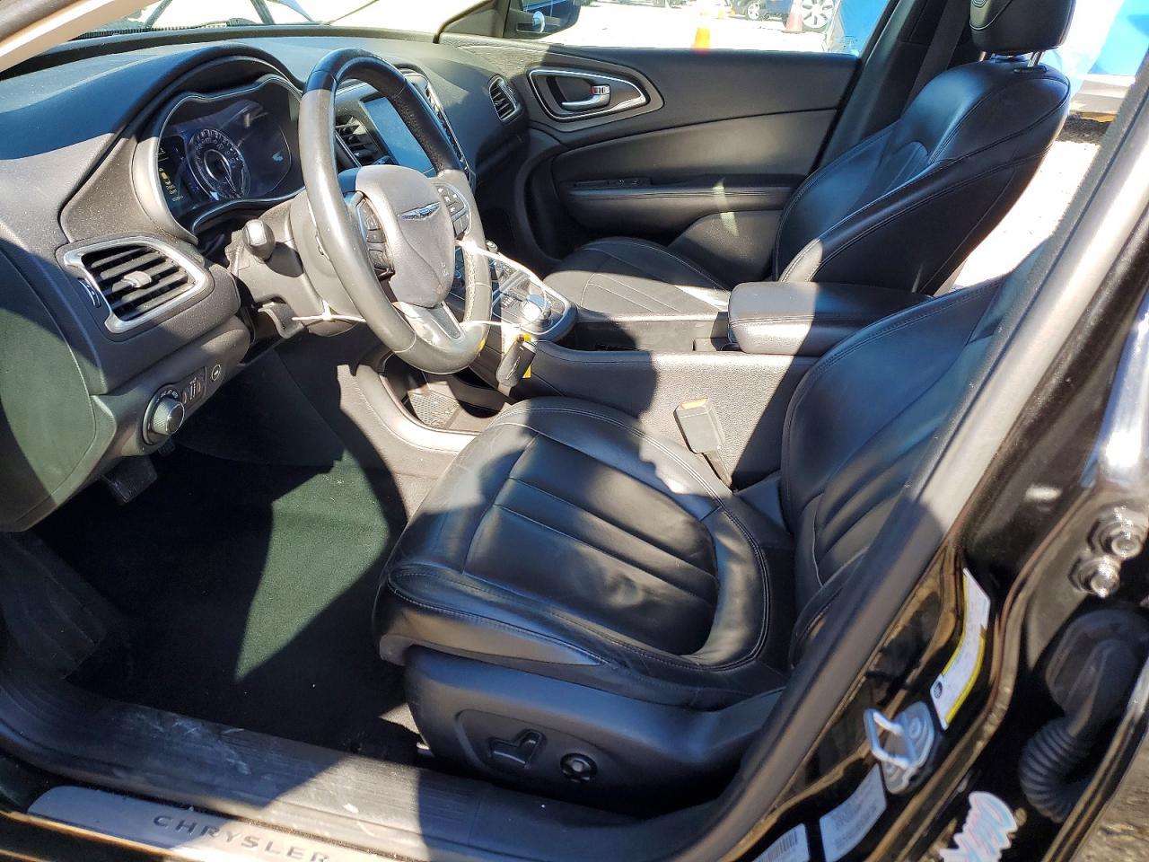 2017 Chrysler 200 Limited - Фото 7