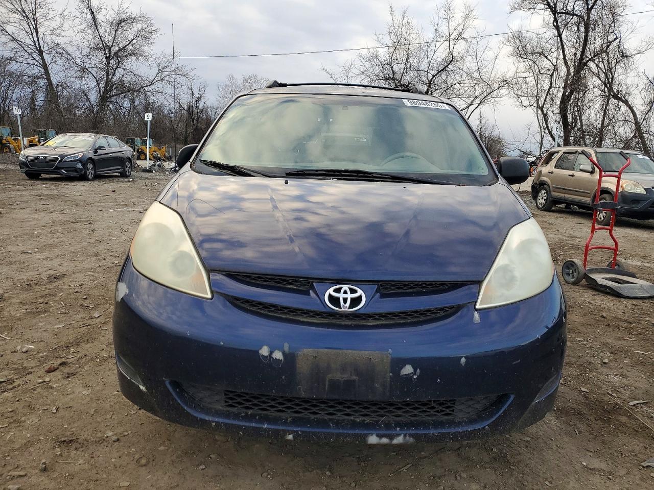 2006 Toyota Sienna L 7-Passenger - Фото 5
