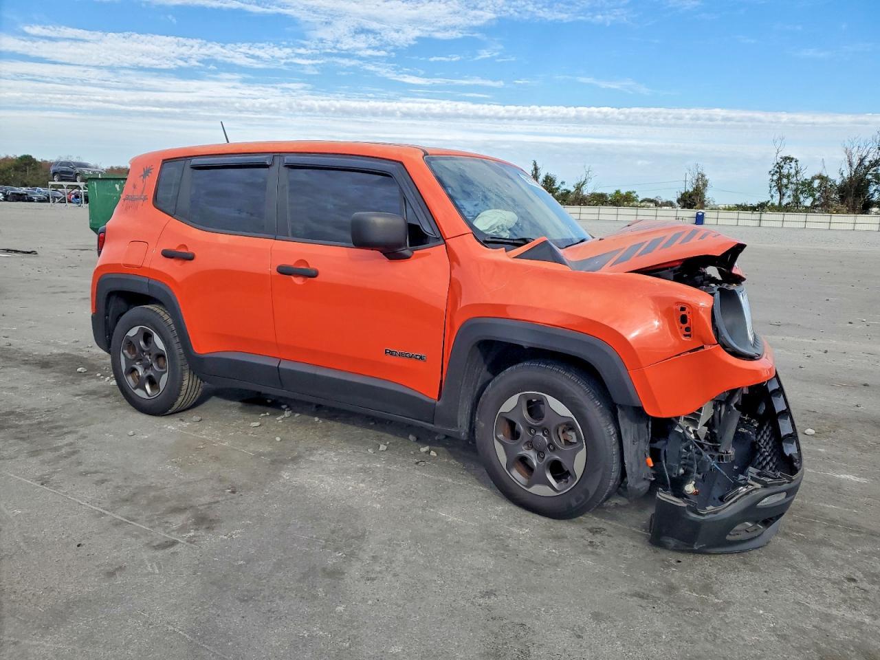 2015 Jeep Renegade Sport - Фото 4