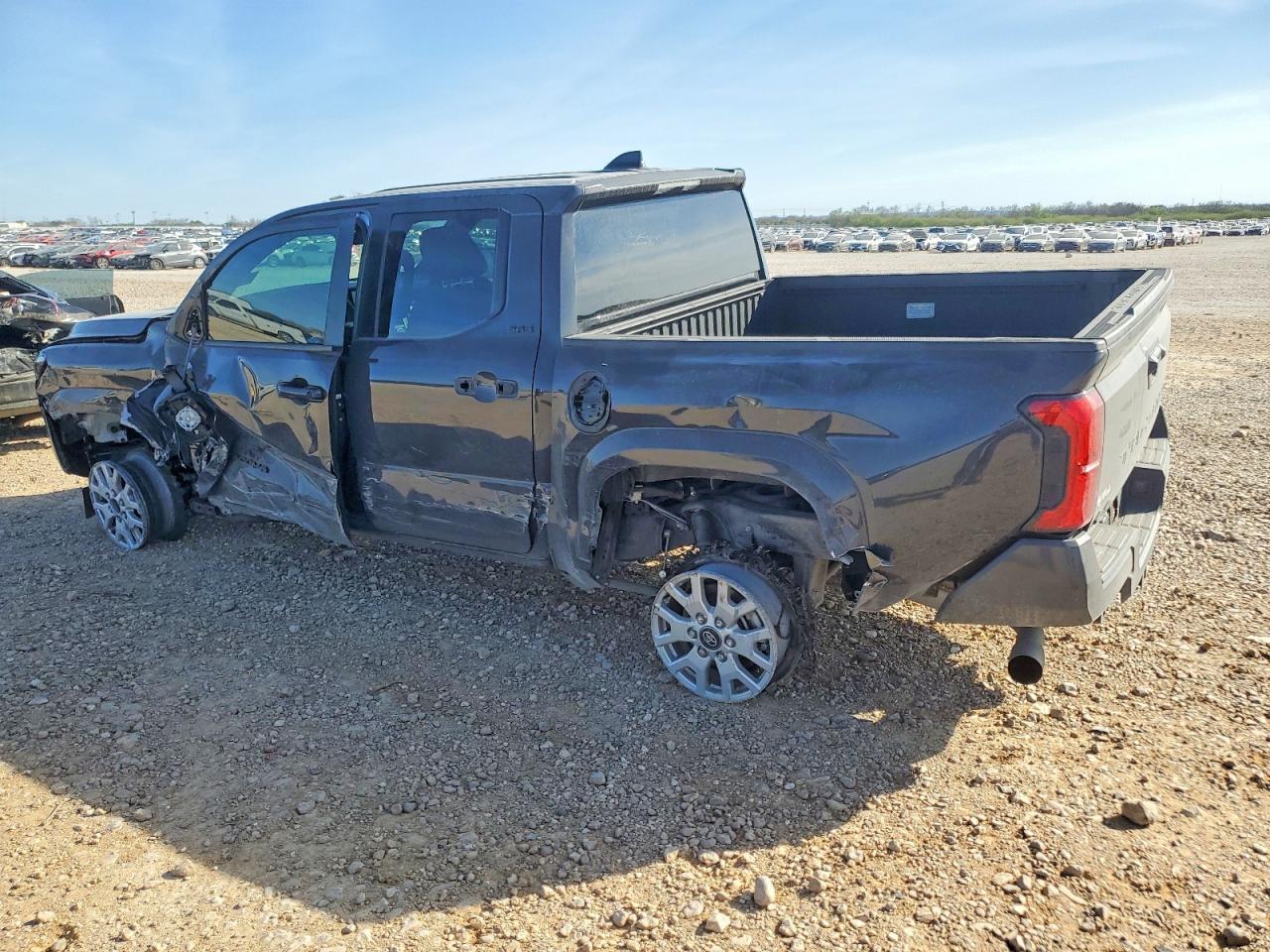 2025 Toyota Tacoma Double Cab - Фото 2