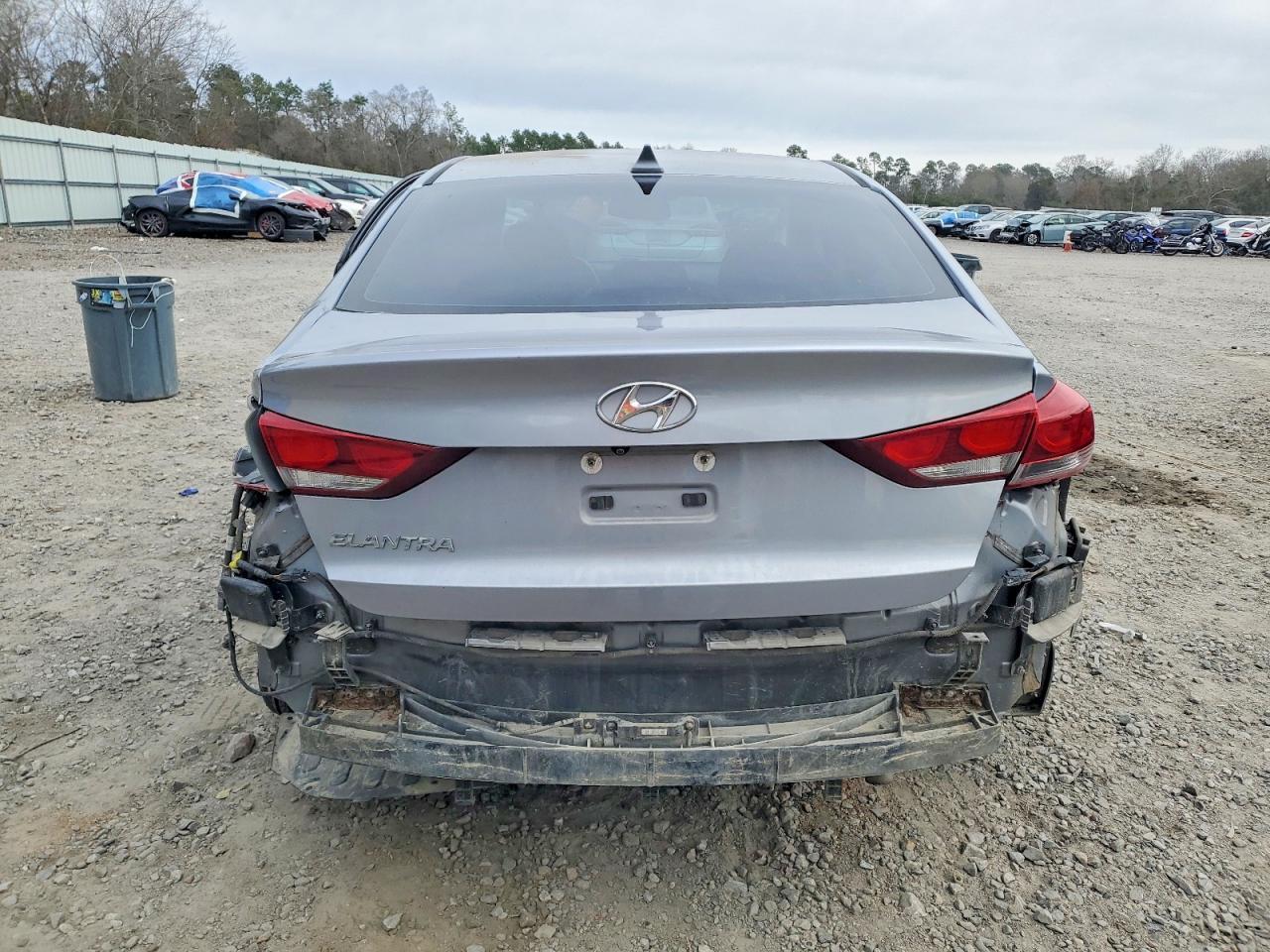 2017 Hyundai Elantra Se - Фото 6