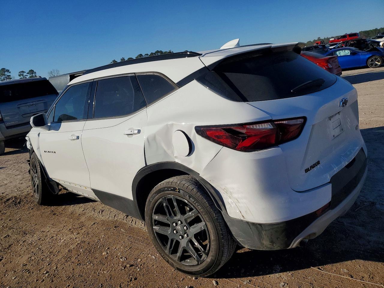 2020 Chevrolet Blazer 1Lt - Фото 2