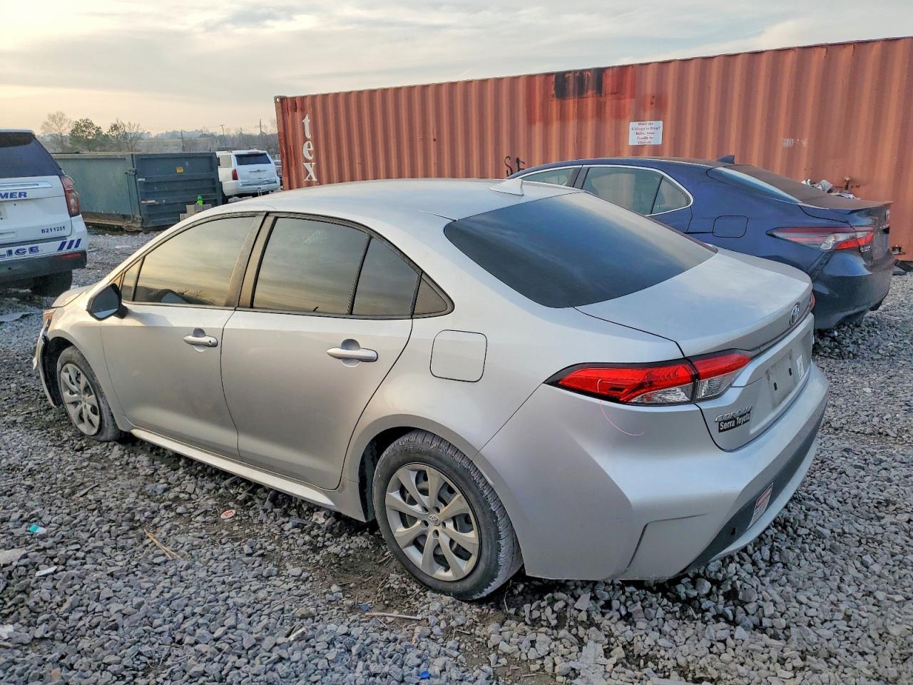 2020 Toyota Corolla Le - Фото 2