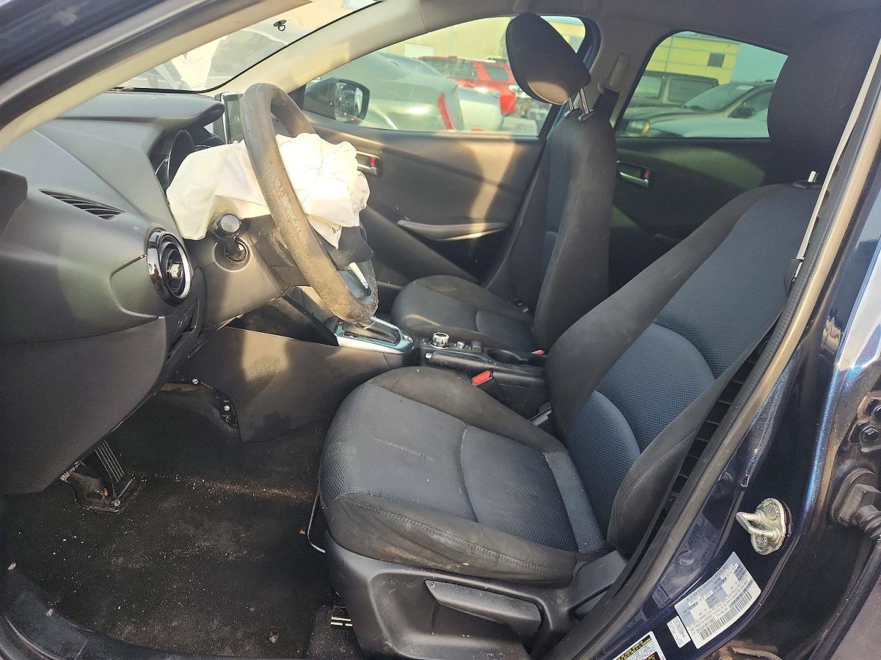 2017 Toyota Yaris Ia - Фото 7
