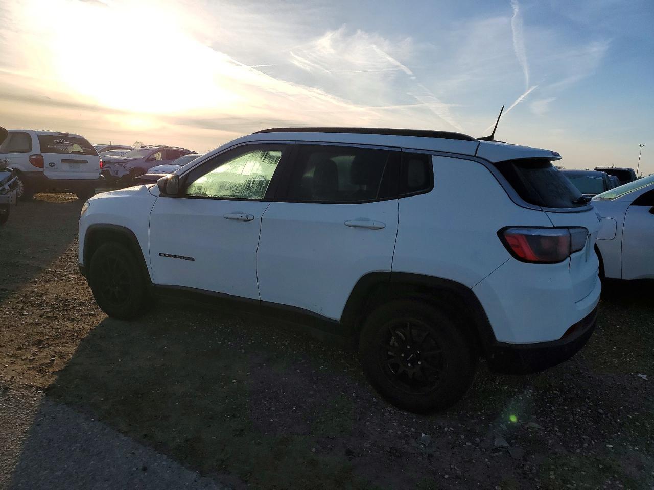 2019 Jeep Compass Sport - Фото 2