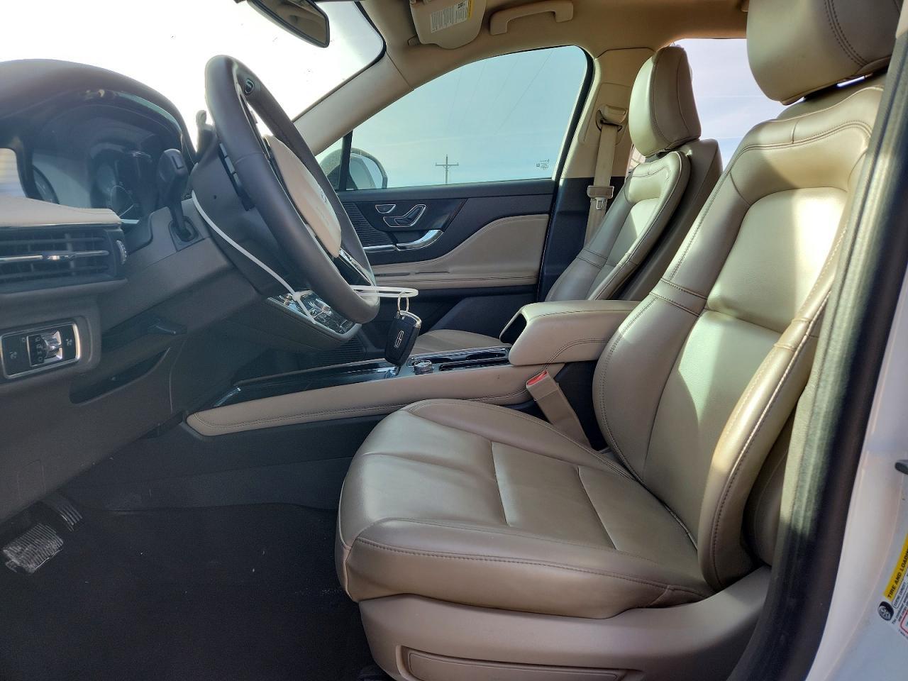 2022 Lincoln Corsair - Image 7