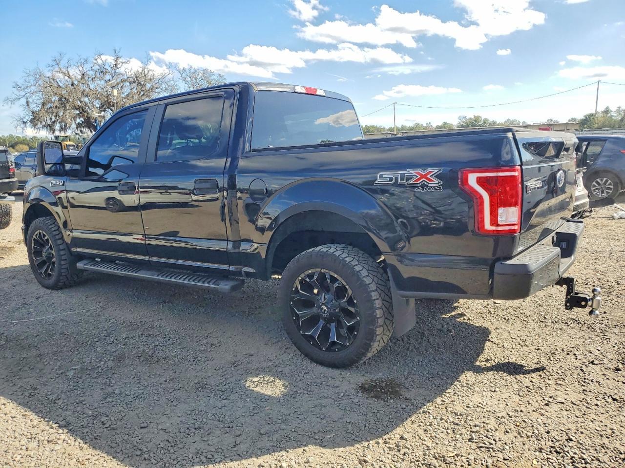2017 Ford F150 Supercrew - Image 2