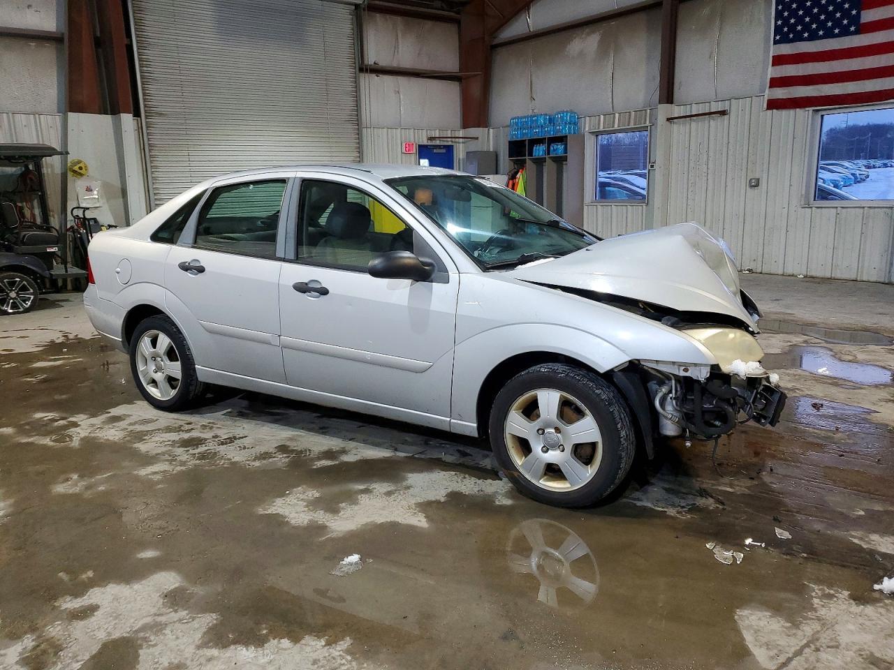 2007 Ford Focus Zx4/S/Se/Ses - Фото 4