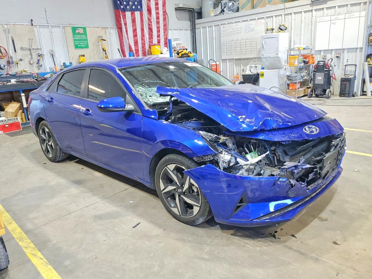 2023 Hyundai Elantra Sel - Фото 4