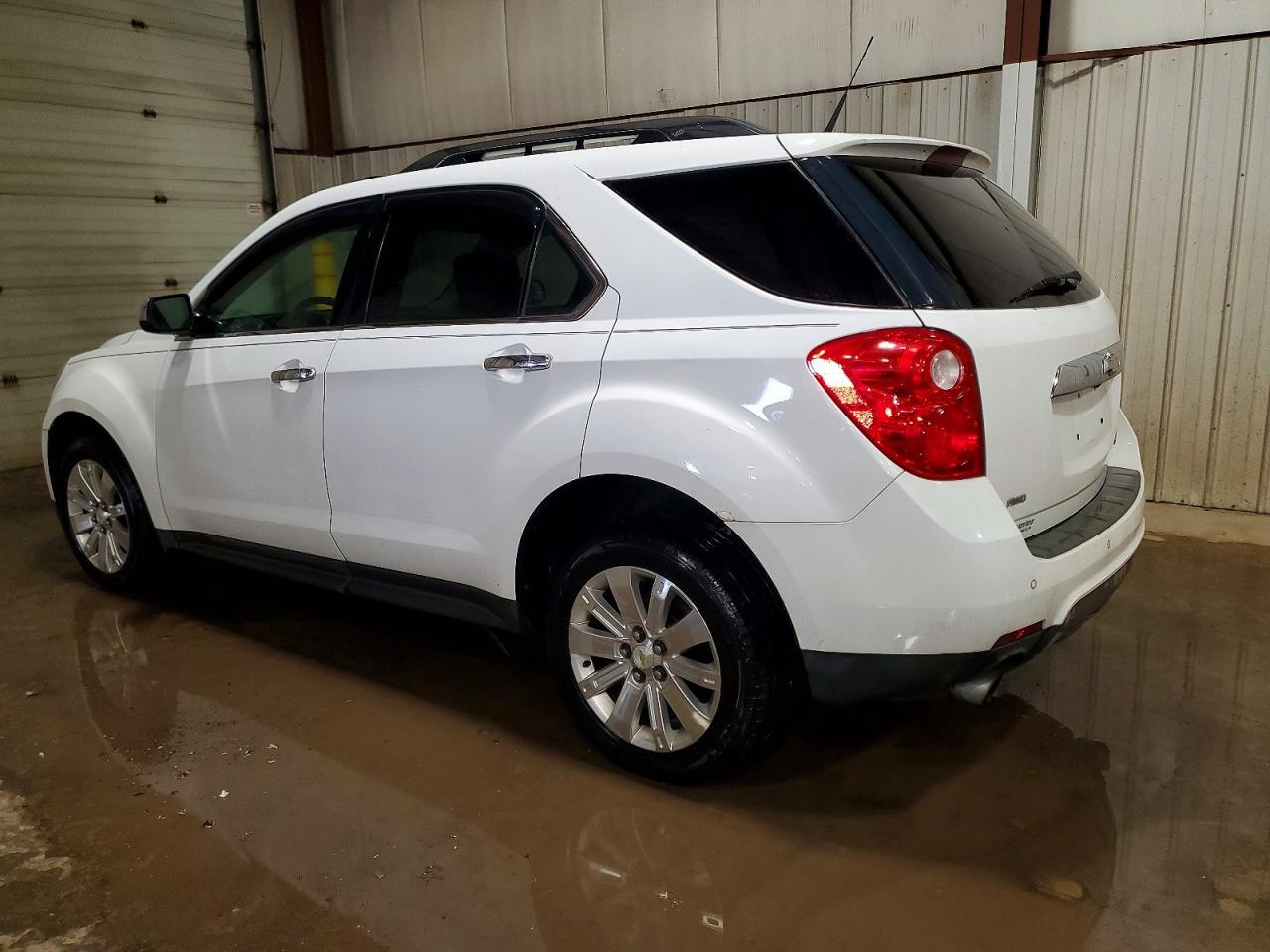 2011 Chevrolet Equinox Ltz - Image 2
