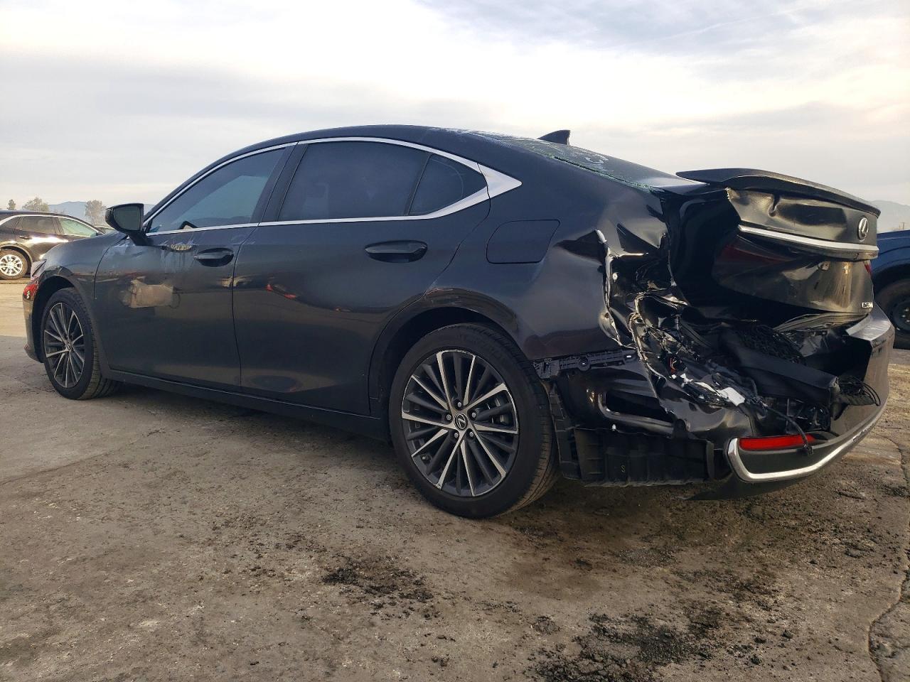 2024 Lexus Es 300H Base - Image 2