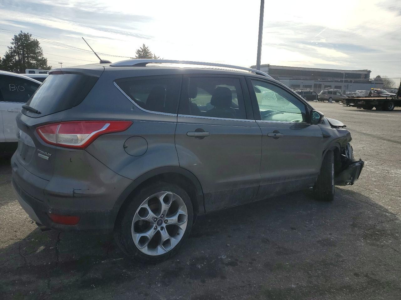 2014 Ford Escape Titanium - Image 3