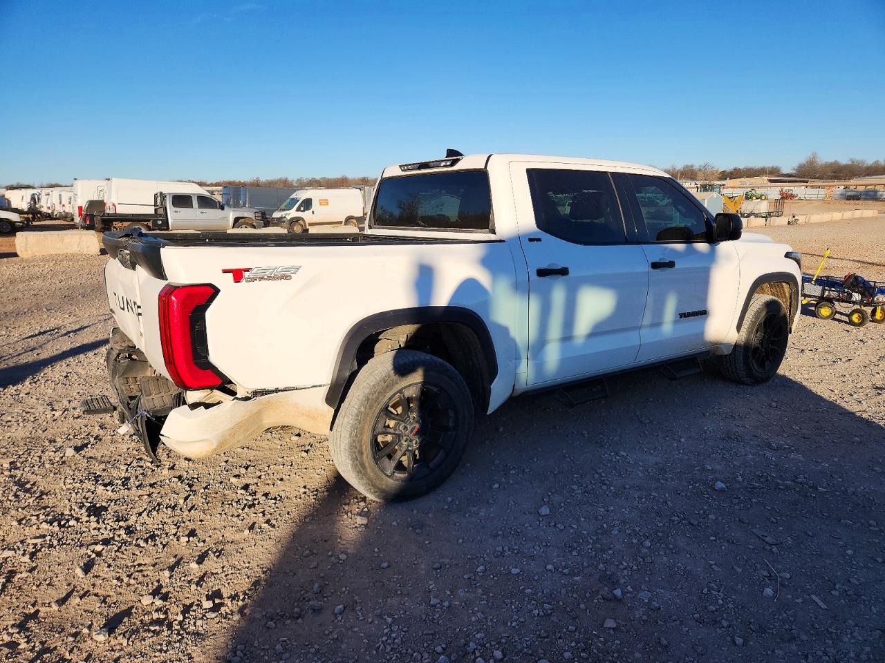2023 Toyota Tundra Sr5 - Image 3
