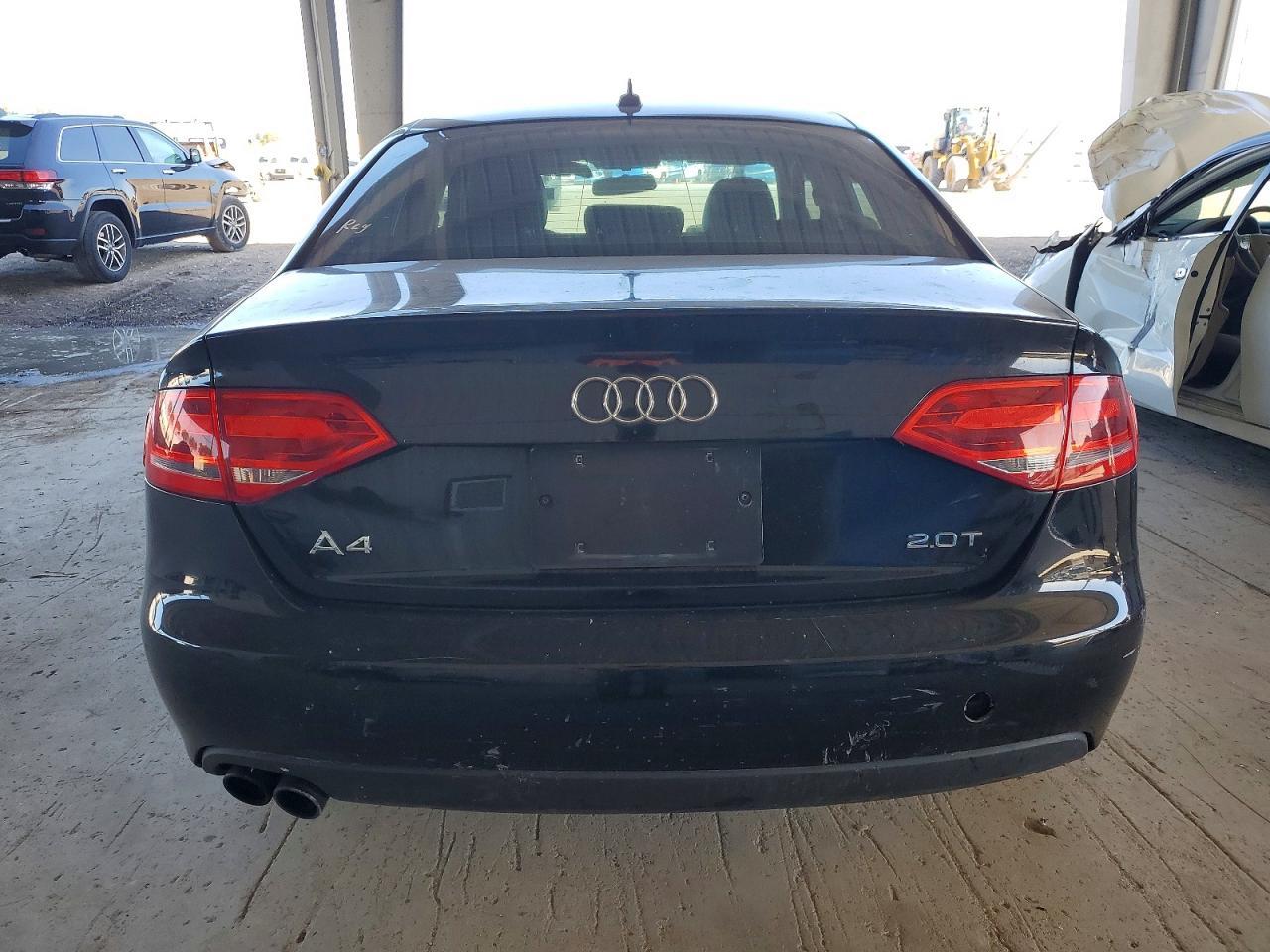 2010 Audi A4 Premium - Фото 6