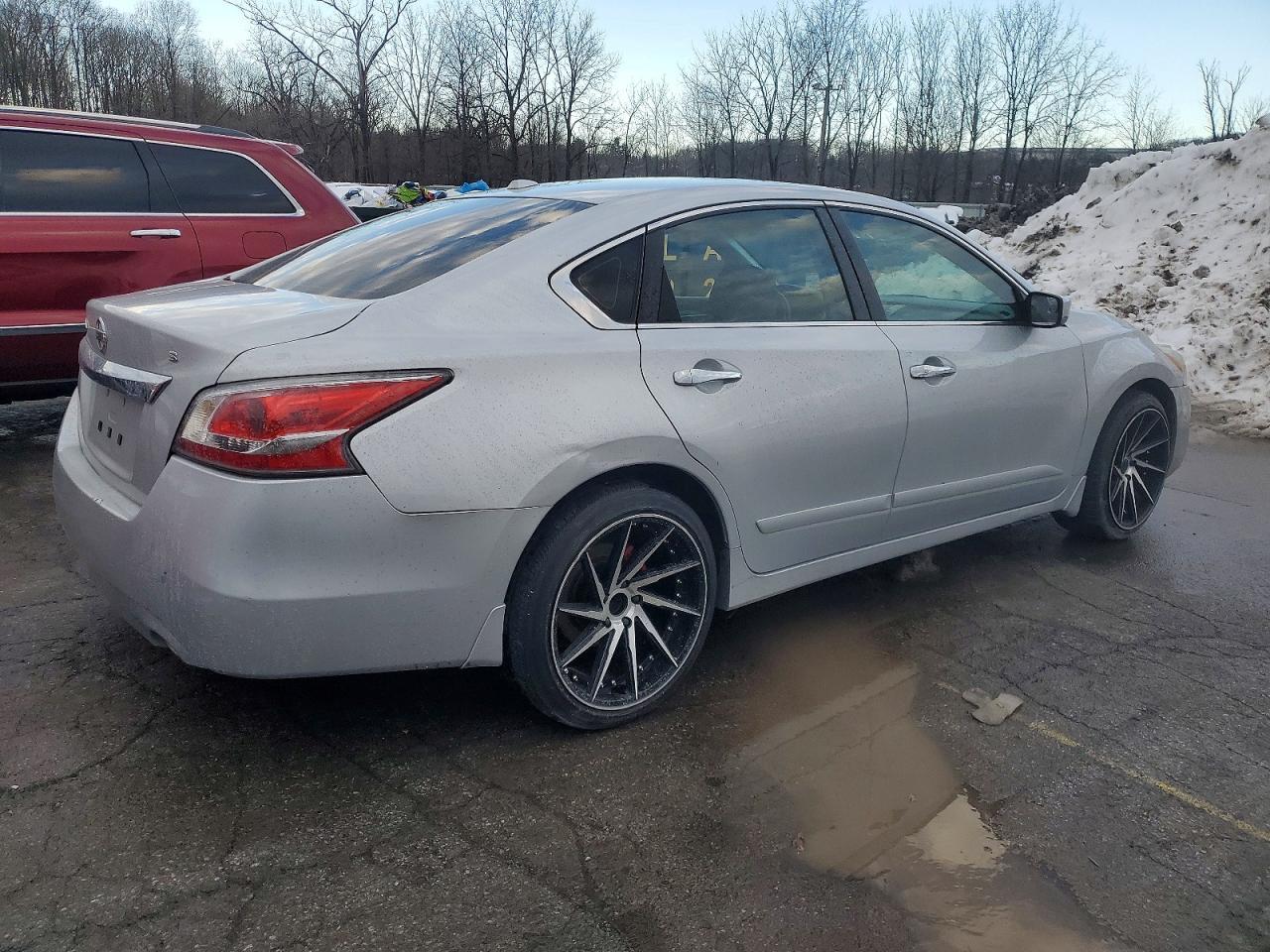 2015 Nissan Altima 2.5 - Фото 3