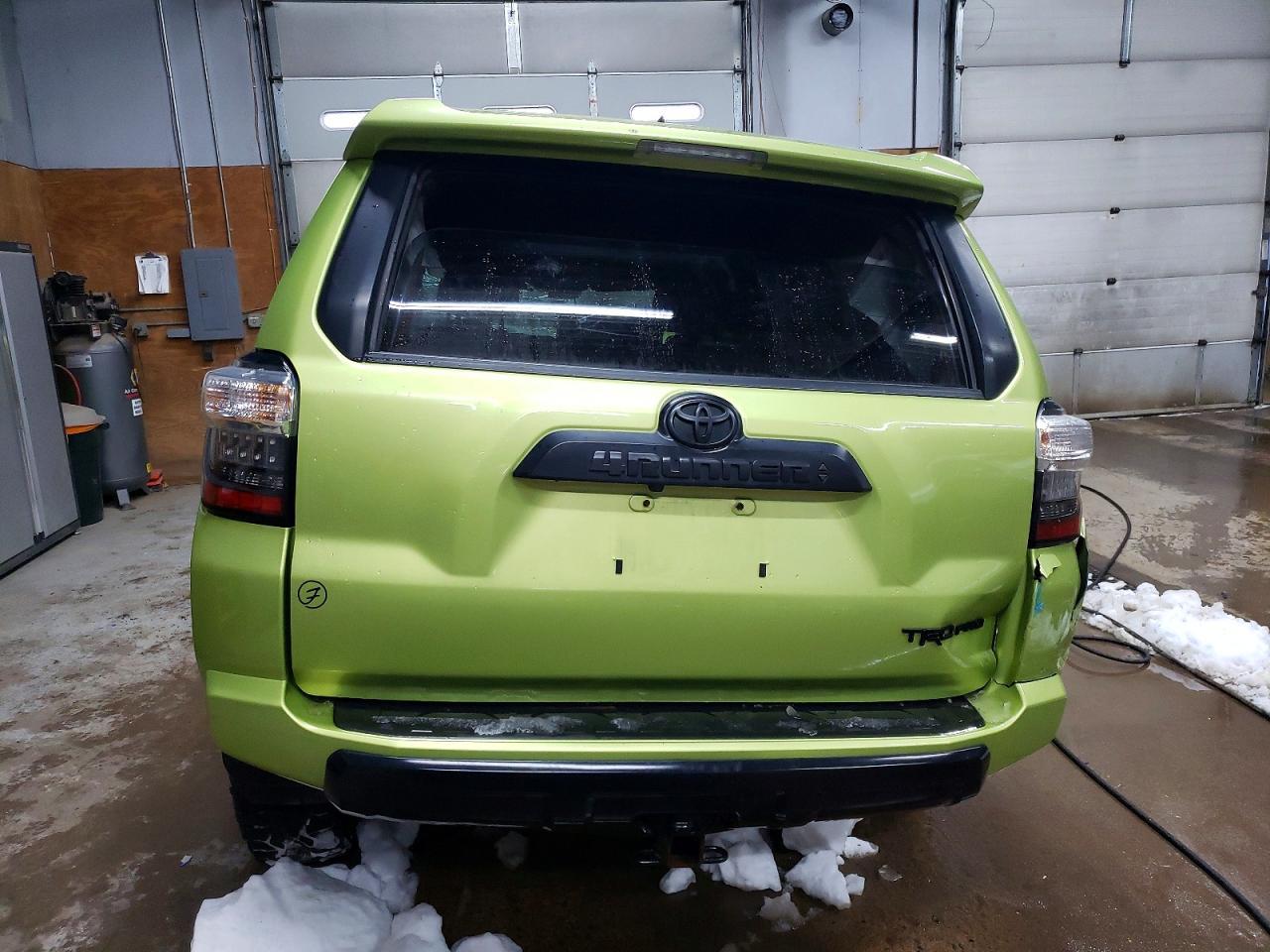 2022 Toyota 4Runner Sr5 Premium - Image 6