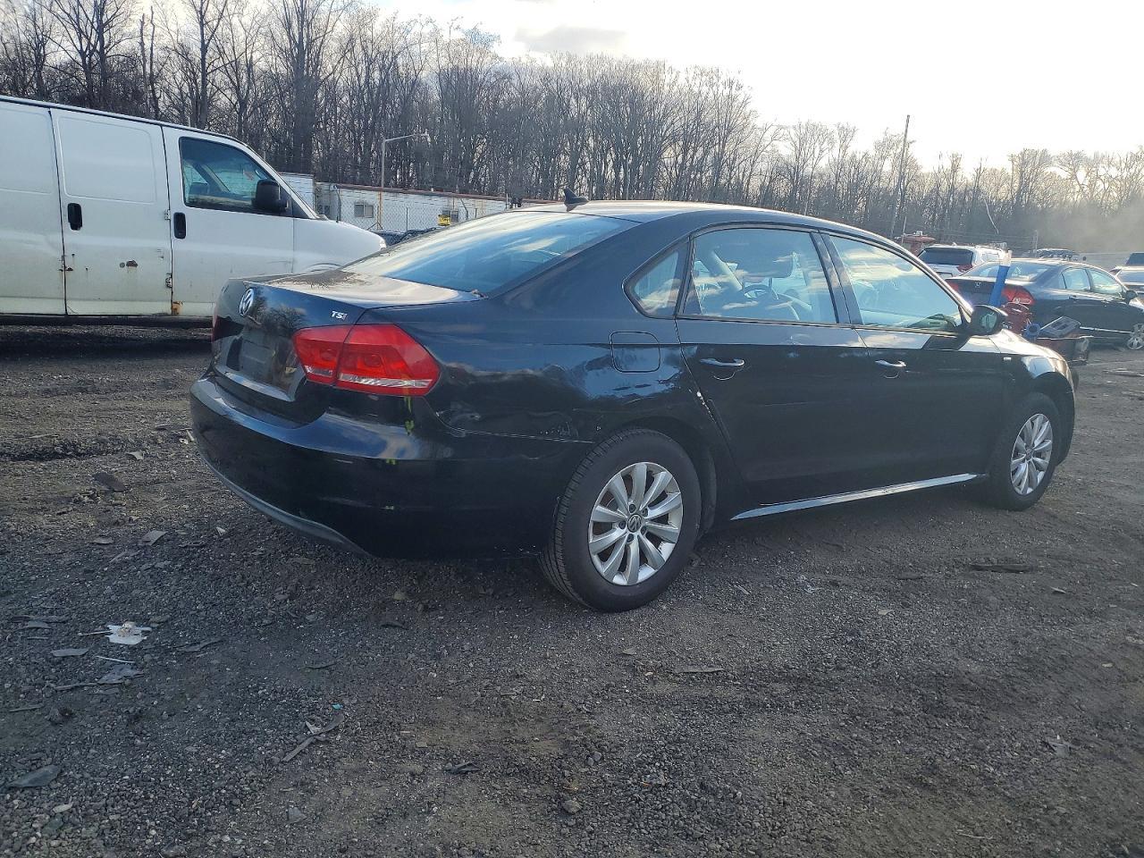 2015 Volkswagen Passat - Фото 3