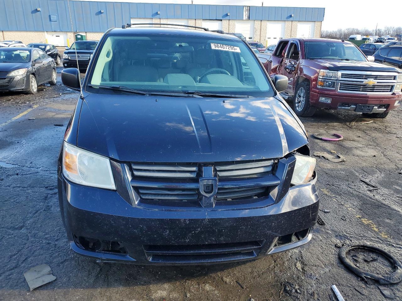 2010 Dodge Grand Caravan Se - Image 5