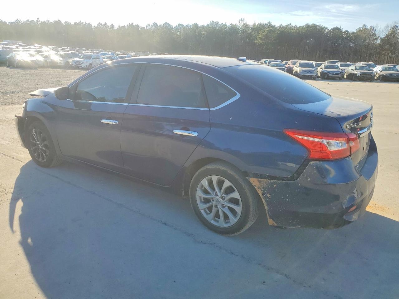 2018 Nissan Sentra S - Фото 2