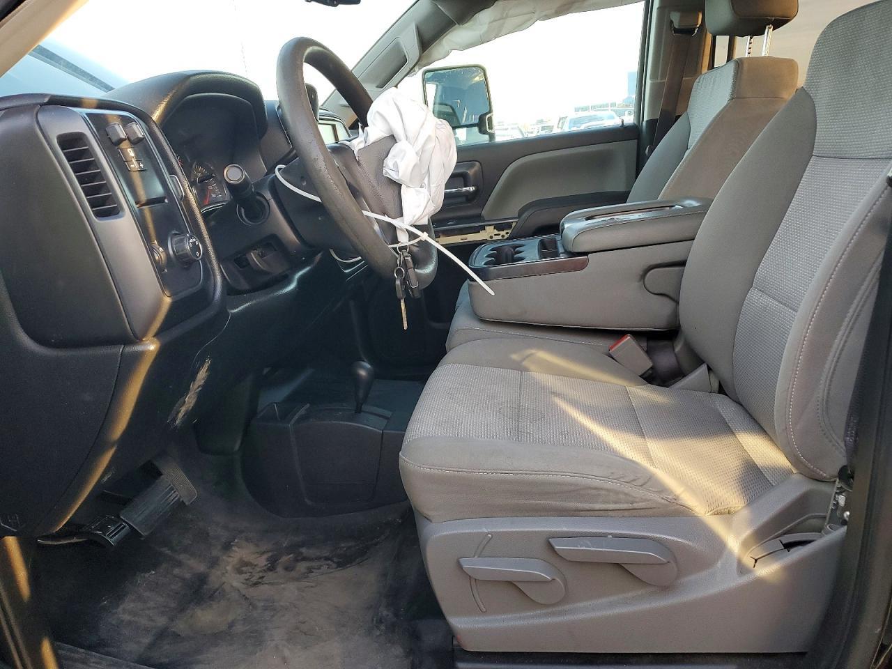 2017 Chevrolet Silverado K1500 - Image 7