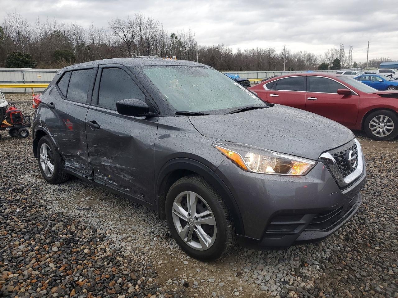 2020 Nissan Kicks S - Фото 4
