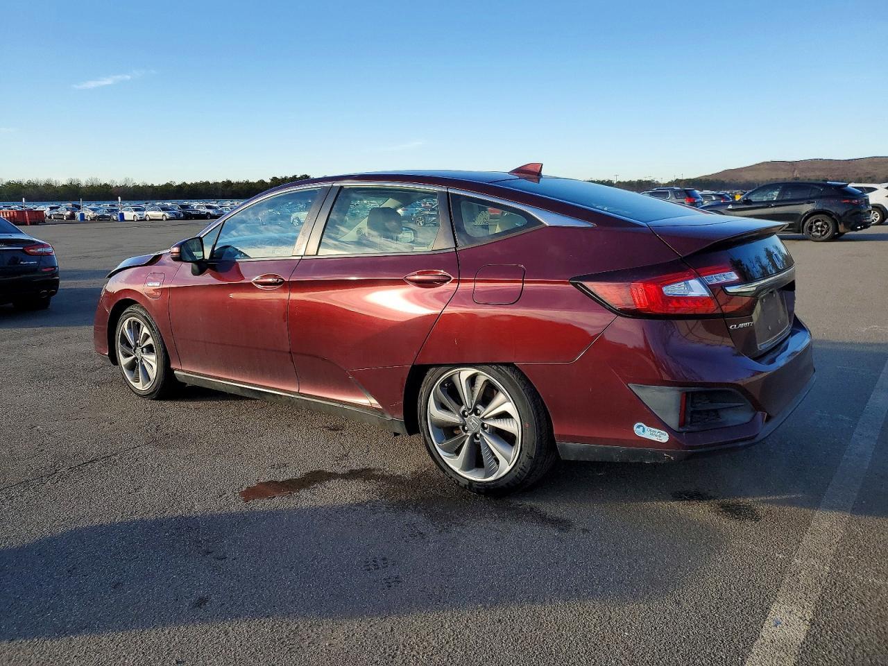 2018 Honda Clarity Touring - Фото 2