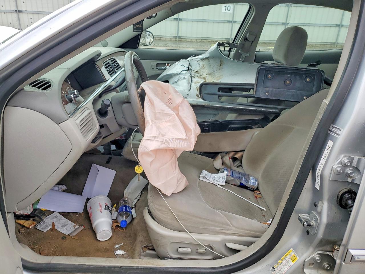 2009 Buick Lacrosse Cx - Image 7