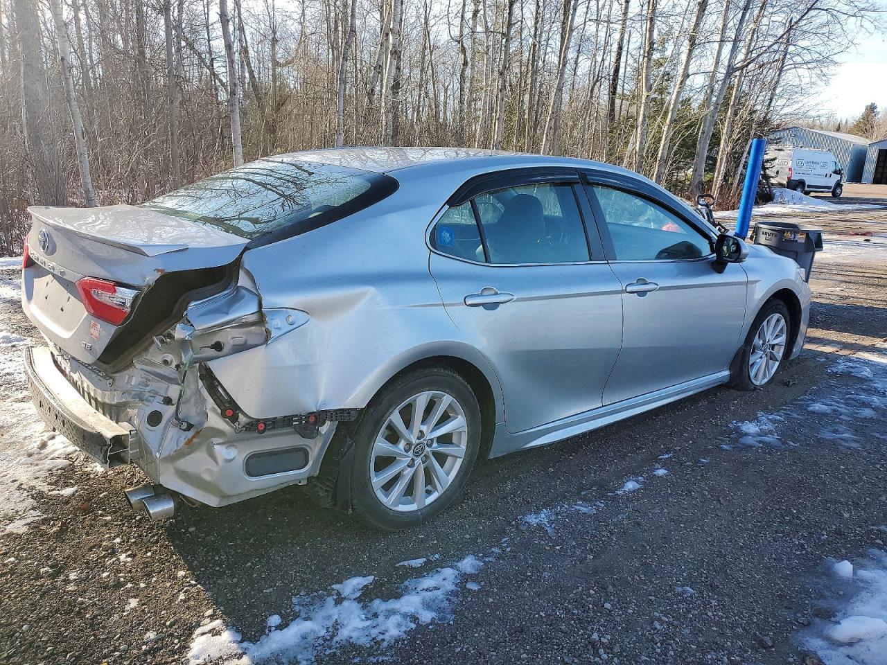 2021 Toyota Camry Se - Image 3