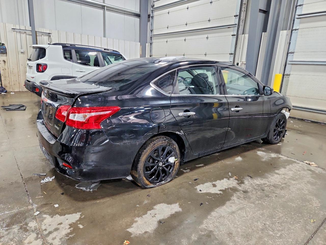 2018 Nissan Sentra S - Фото 3