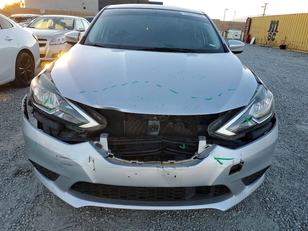 2019 Nissan Sentra S - Фото 5