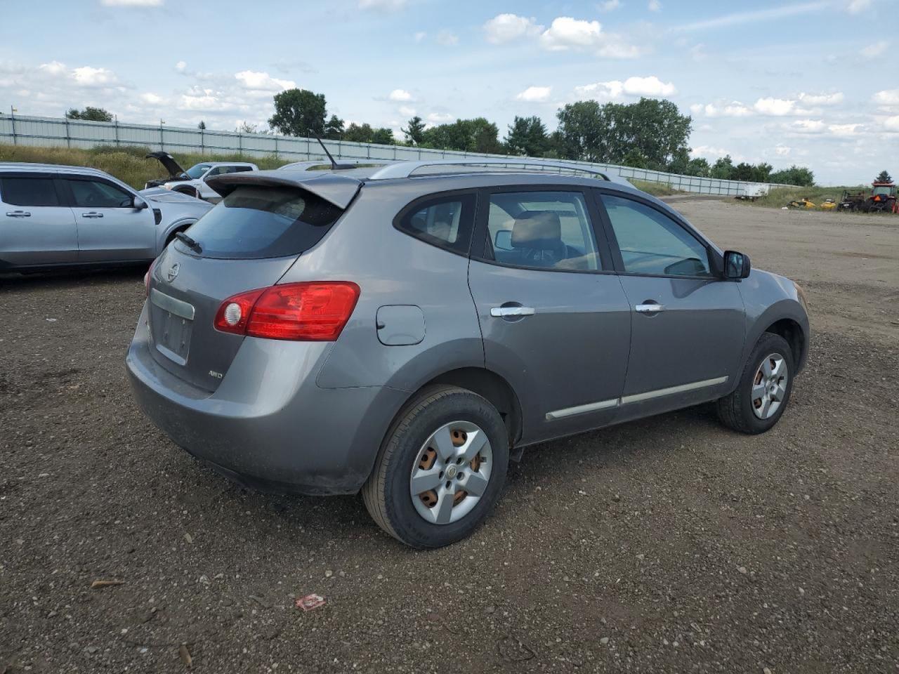 2015 Nissan Rogue Select S - Фото 4