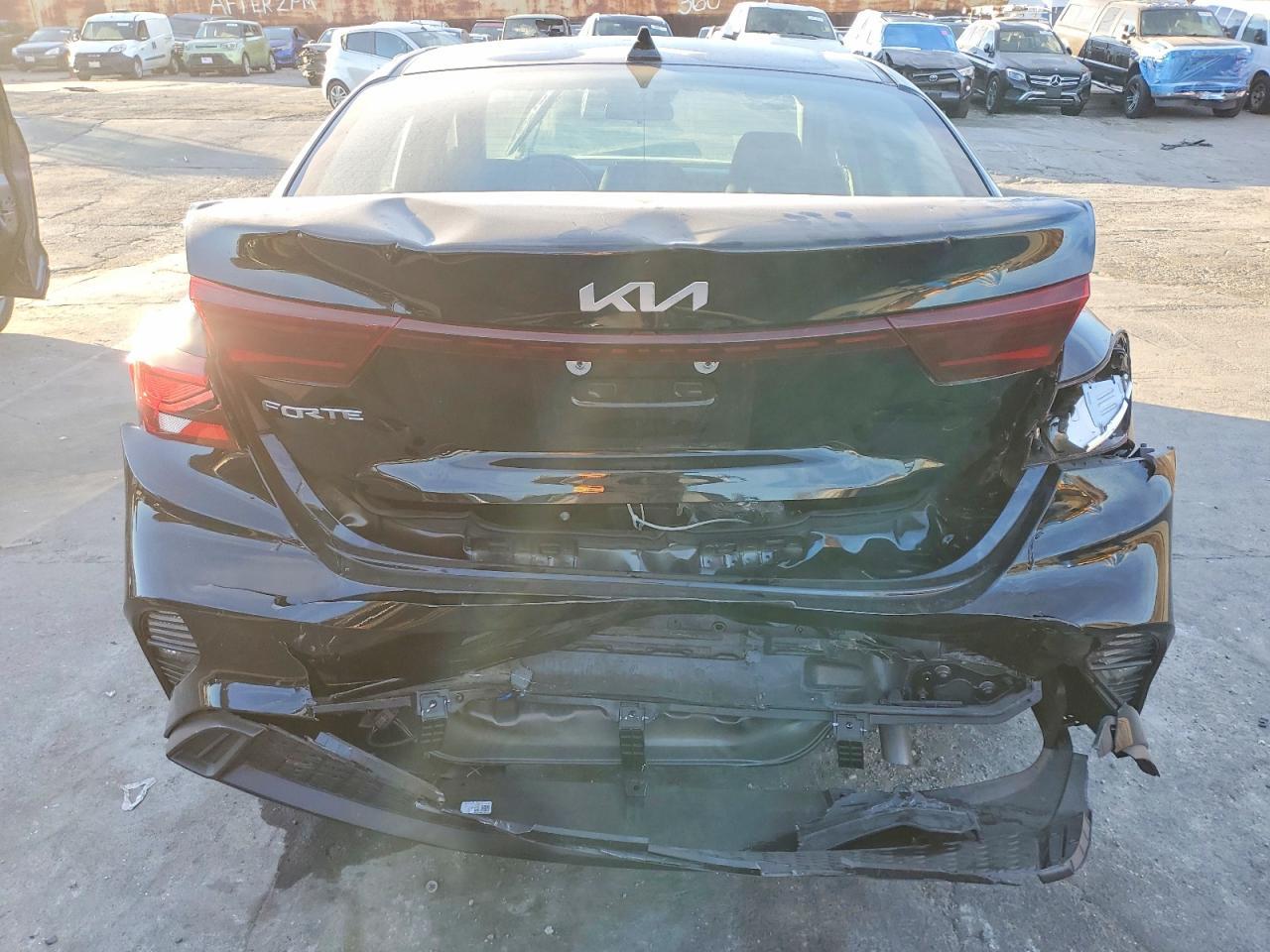 2024 Kia Forte Lx - Фото 6