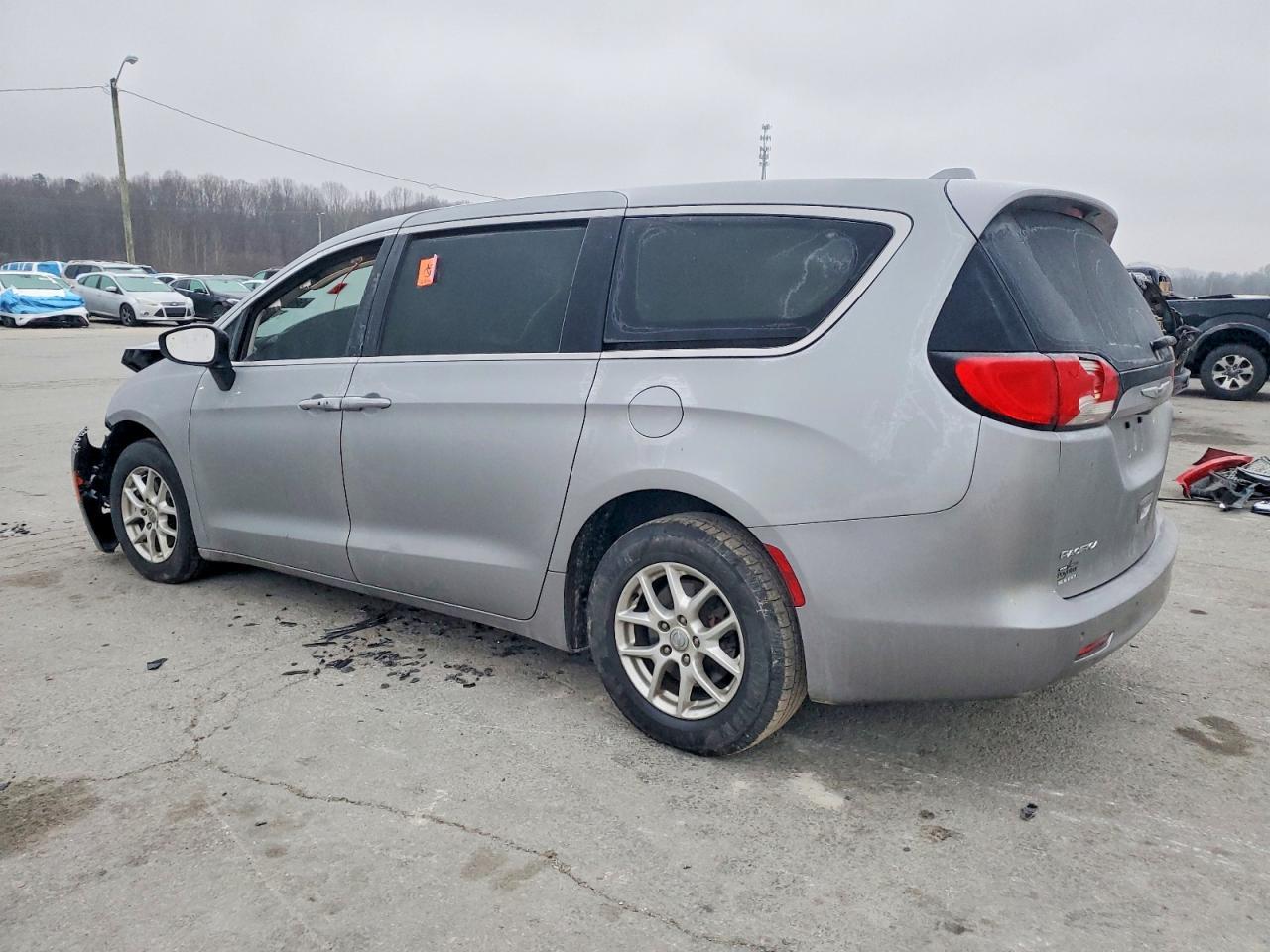 2018 Chrysler Pacifica Lx - Фото 2