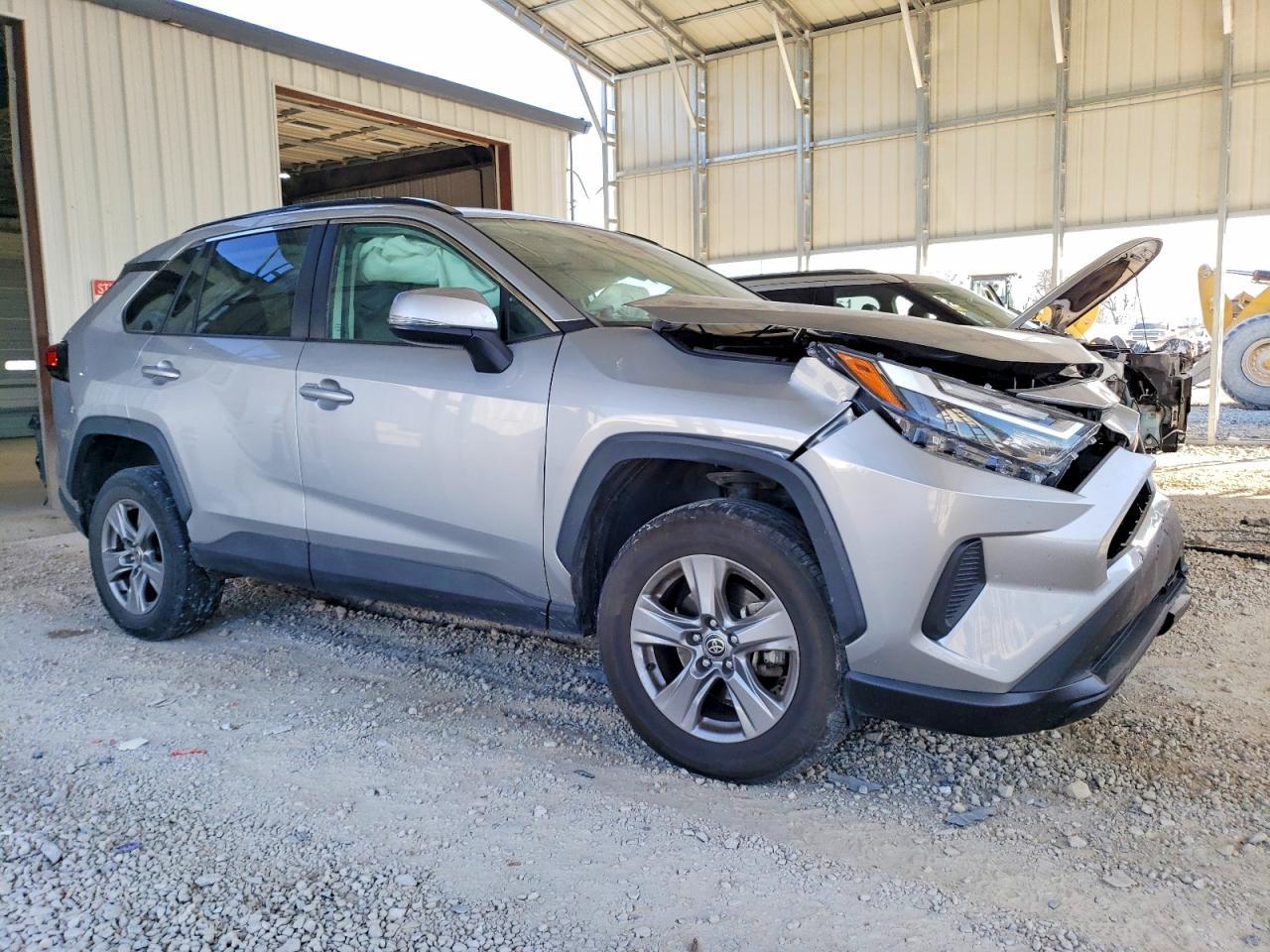 2022 Toyota Rav4 Xle - Image 4