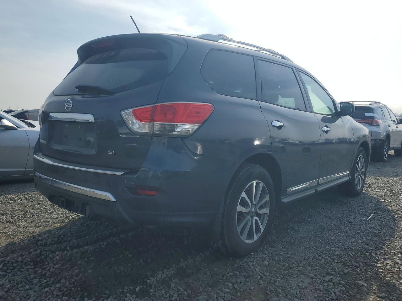 2013 Nissan Pathfinder S - Фото 3