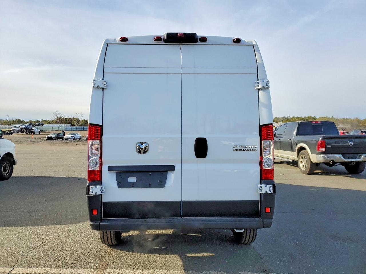 2025 Ram Promaster 2500 Delivery Van - Image 6