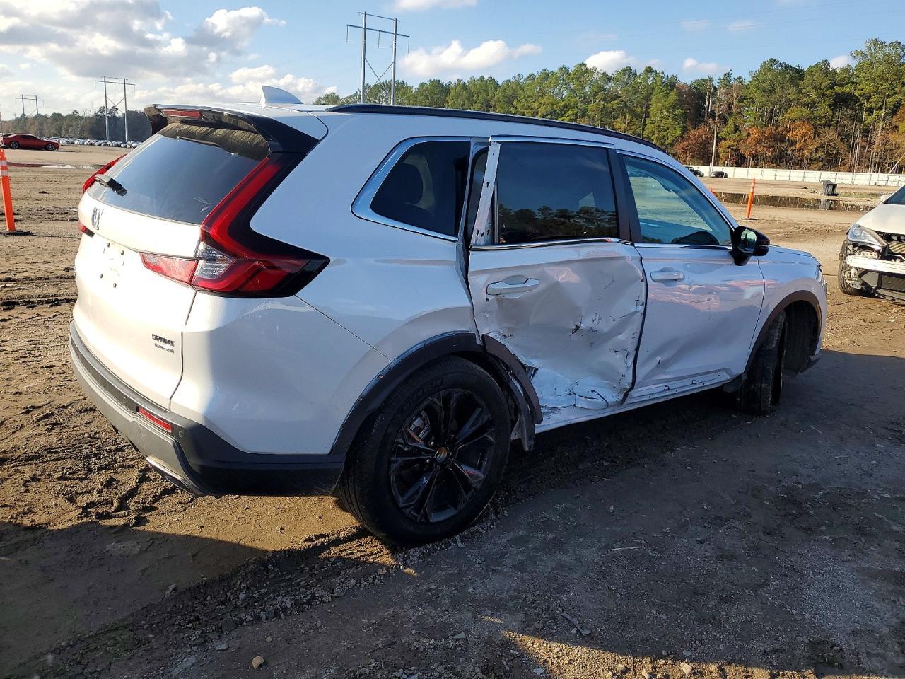2025 Honda Cr-V Sport Touring - Image 3