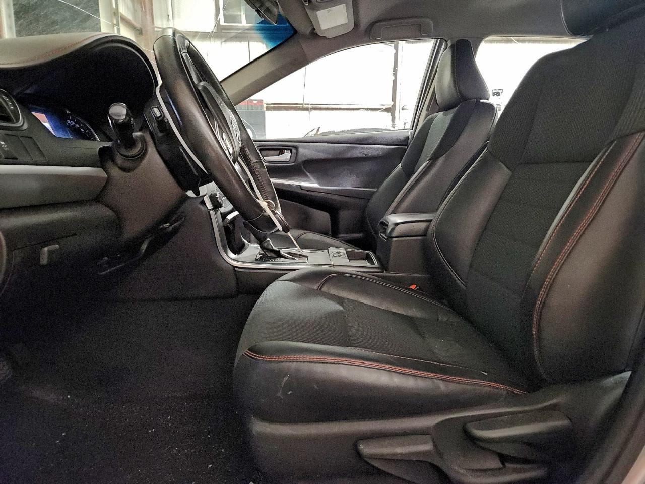 2017 Toyota Camry Le - Фото 7