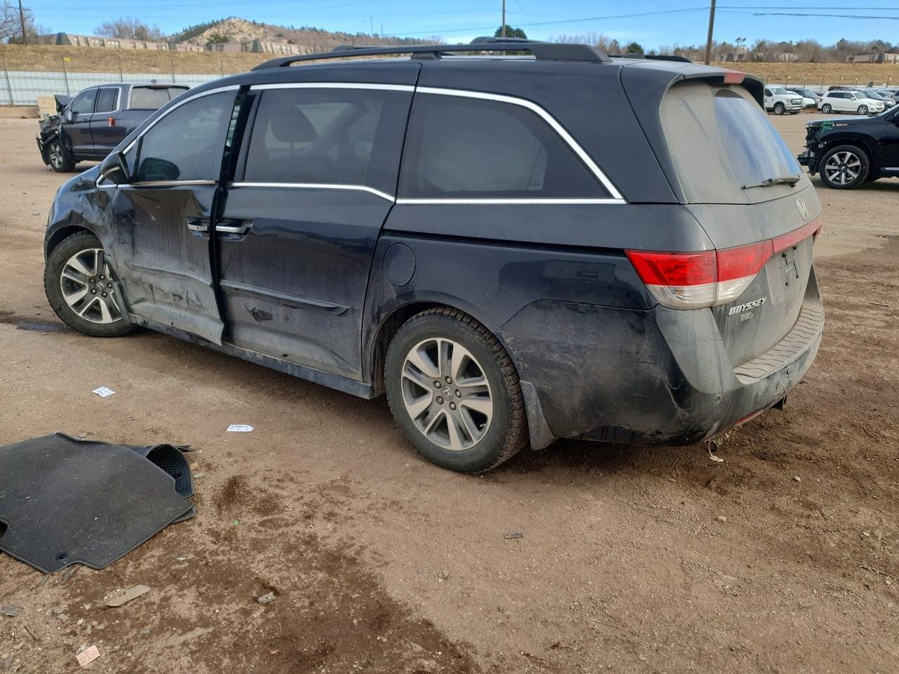 2016 Honda Odyssey Touring - Фото 2