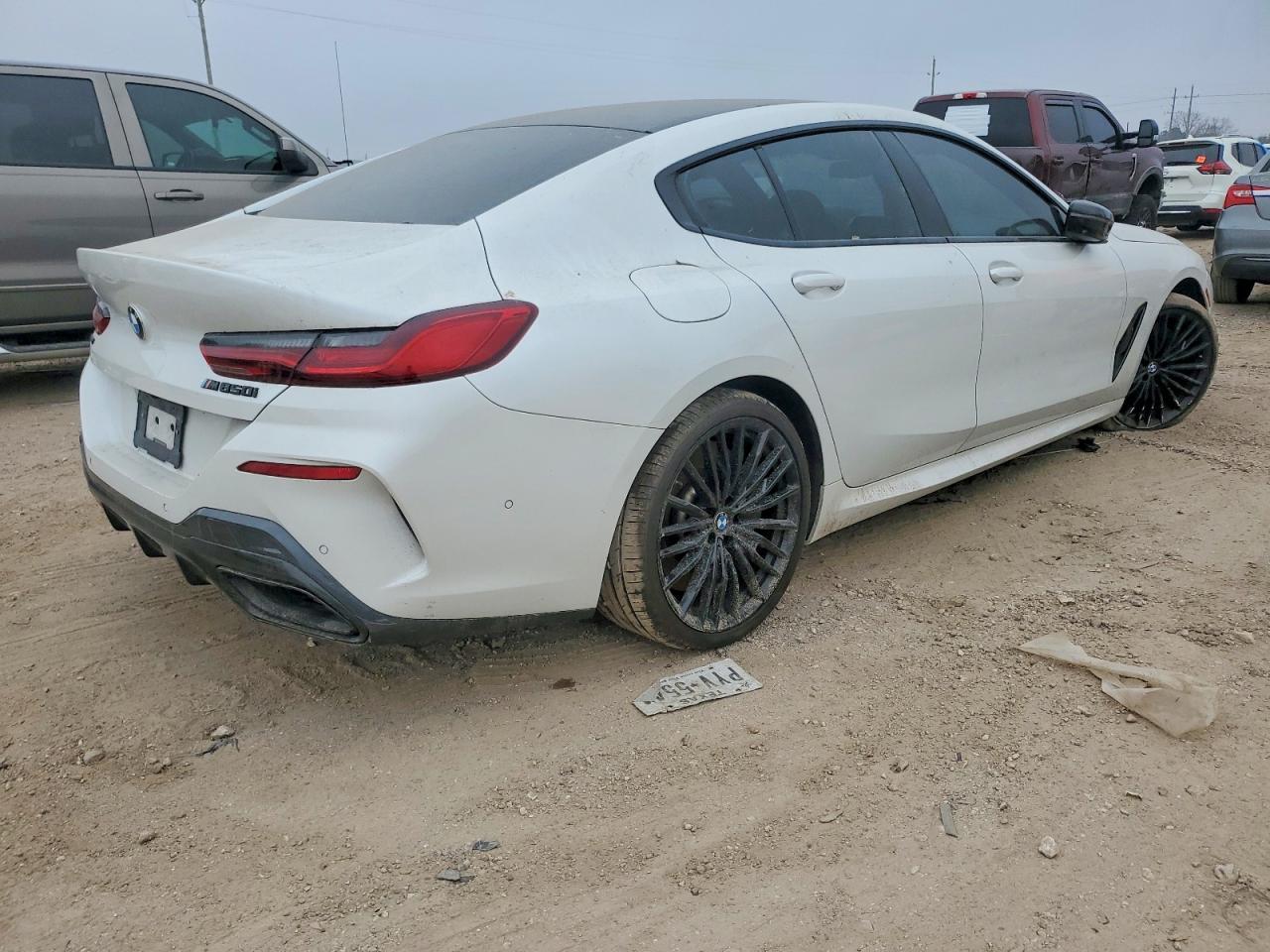 2022 BMW M850Xi - Image 3