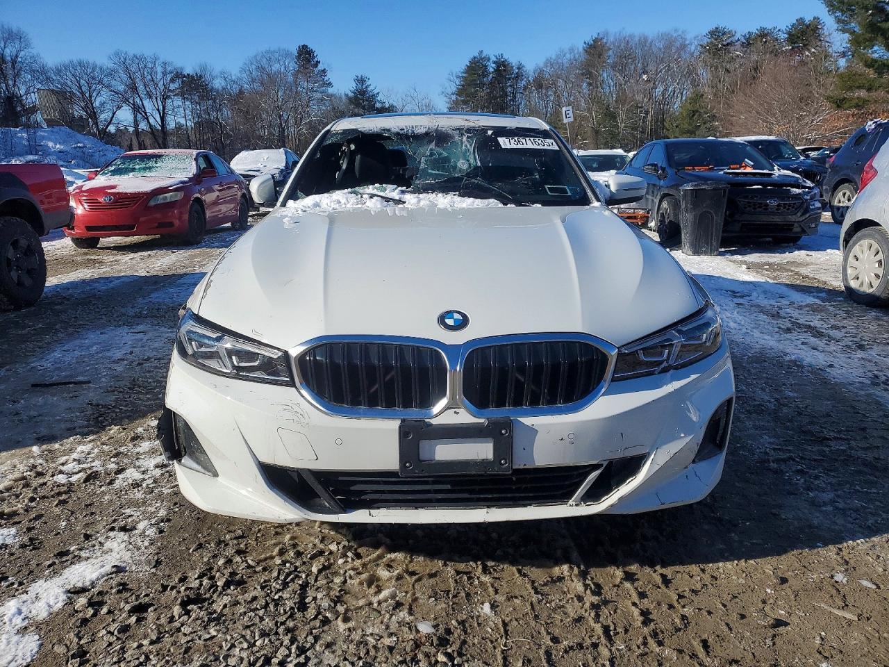 2023 BMW 330Xi - Фото 5