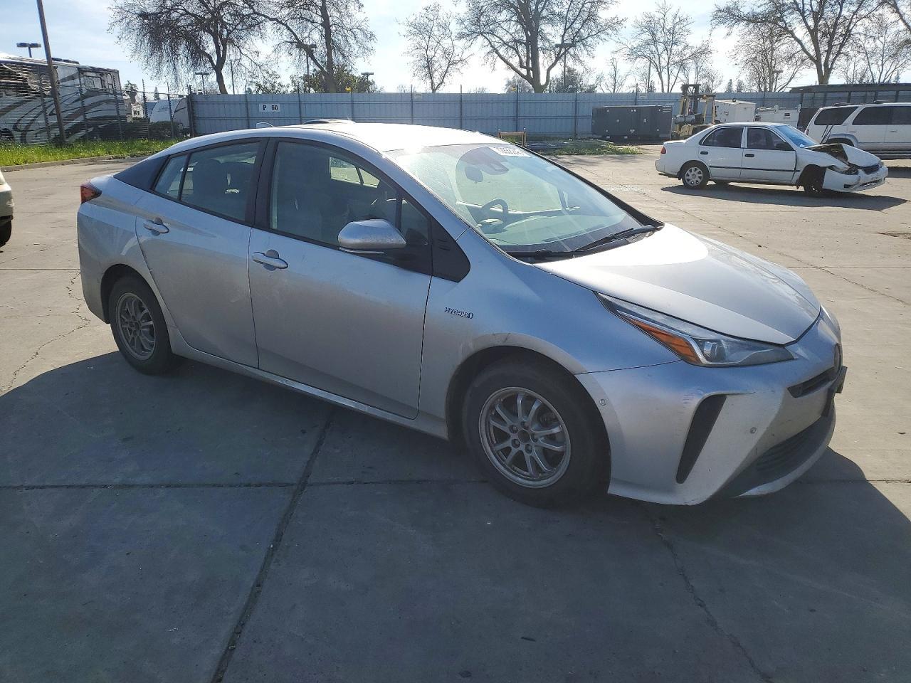 2022 Toyota Prius Night Shade - Image 4