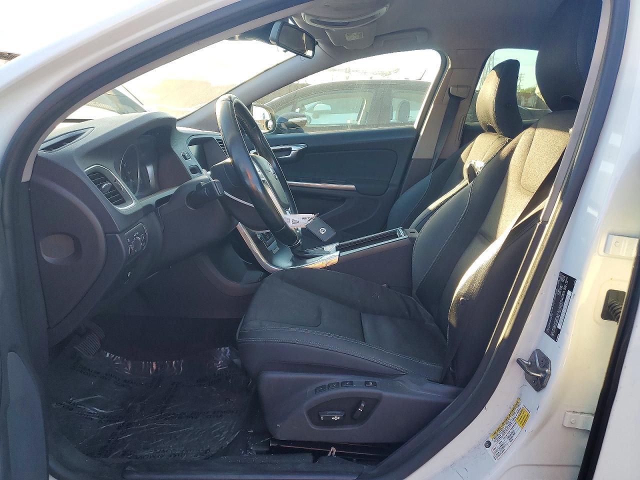 2014 Volvo S60 T5 - Image 7